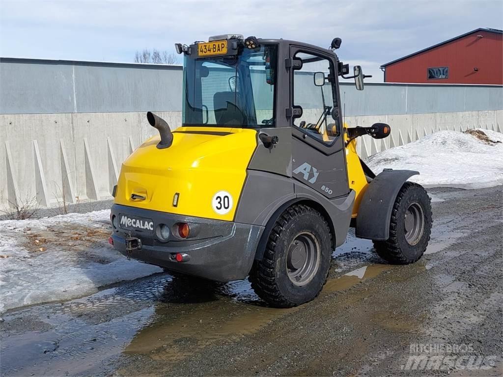Mecalac Ax 850 Cargadoras sobre ruedas
