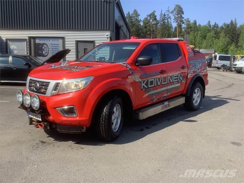 Nissan Navara 4X4 Remolques para transporte de vehículos