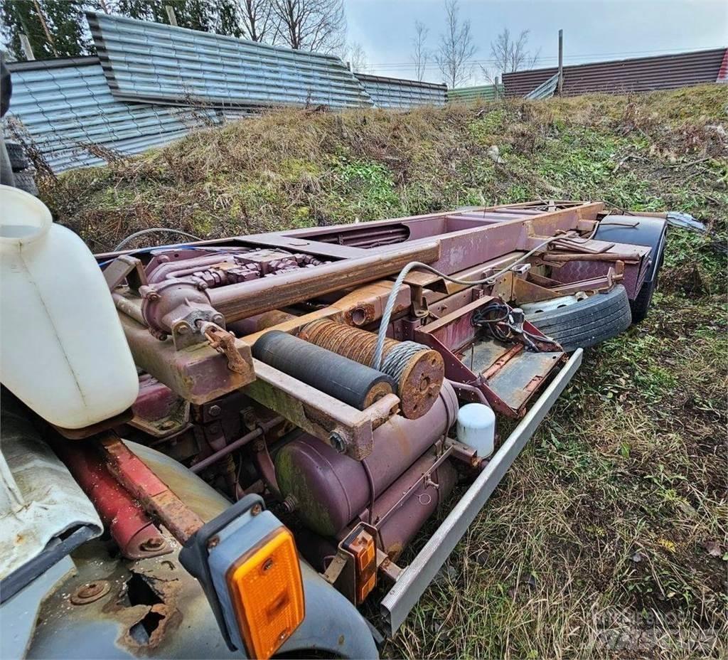 Renault M230ti Camiones polibrazo