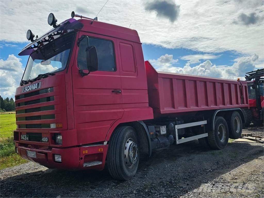 Scania 143H 6X2 Camiones bañeras basculantes o volquetes