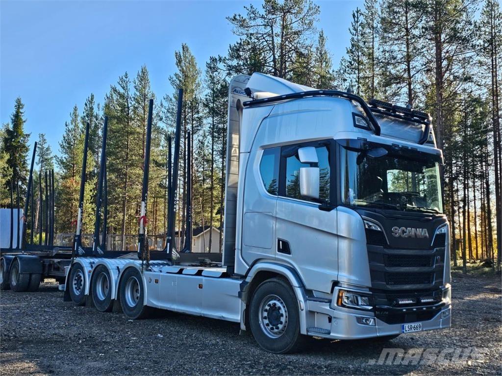 Scania R660 8X4 Transporte de madera