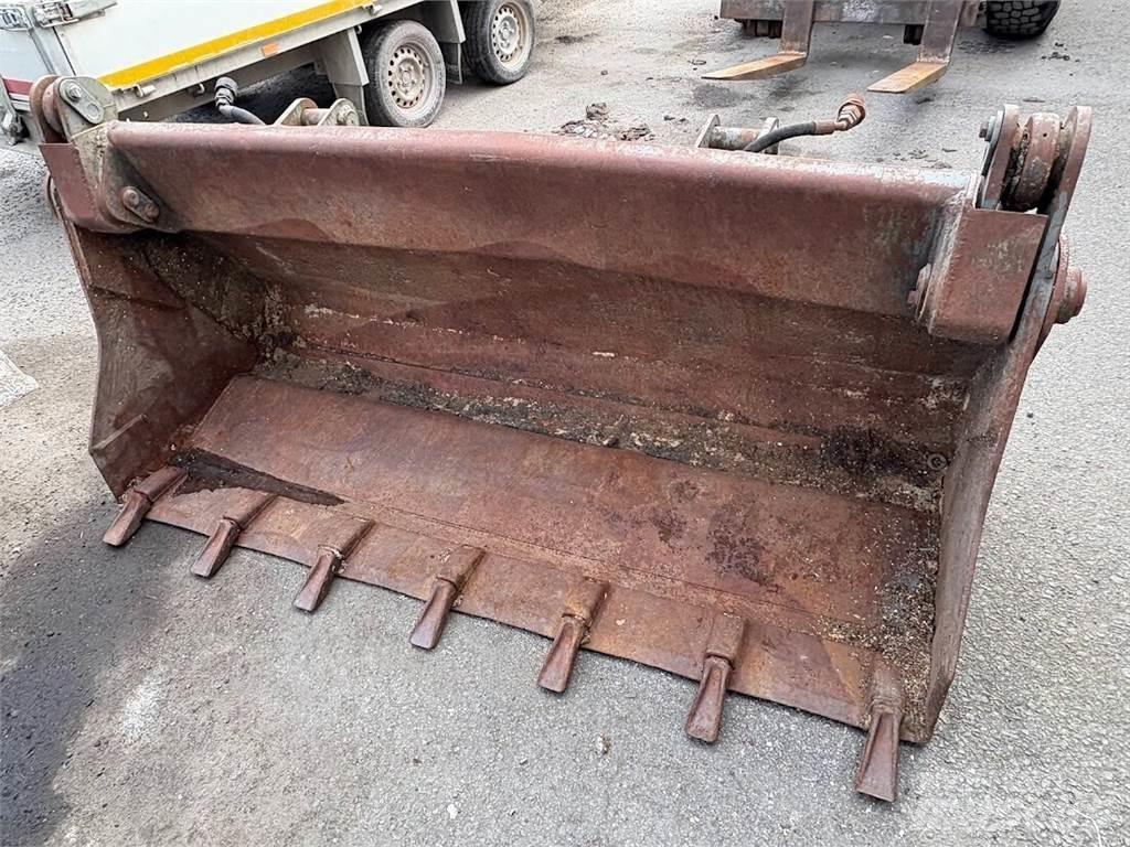 Schaeff SKL 835 Cargadoras sobre ruedas