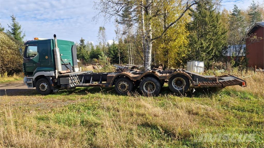 Sisu E12M Camiones portacoches