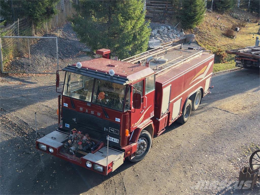 Sisu Paloauto 6X2 Otros camiones