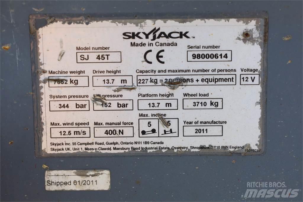 SkyJack SJ 45T Ascensores de personal y montacargas de acceso