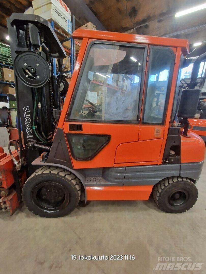 Toyota 02-6FDF30 Carretillas diesel