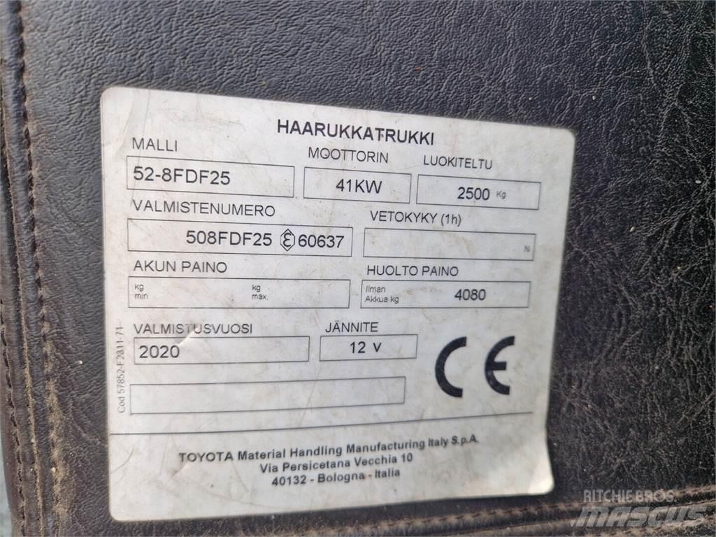 Toyota 52-8FDF25 Carretillas diesel