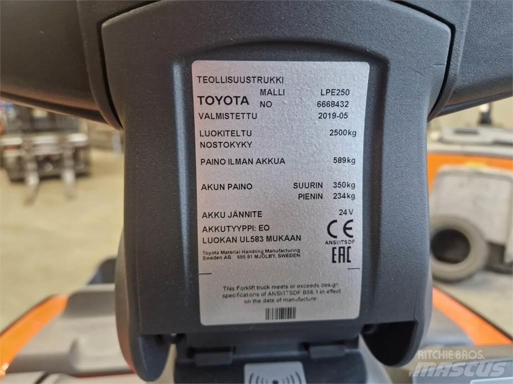 Toyota LPE 250 Otras carretillas elevadoras
