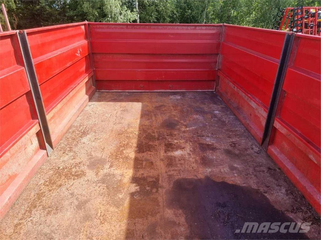 Tuhti M85 Remolques volquete