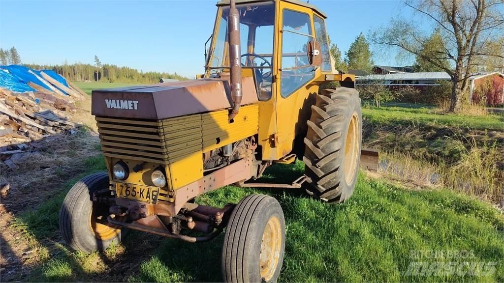 Valmet 702 Tractores