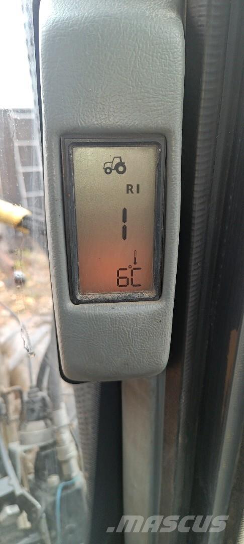 Valtra 8450 Tractores