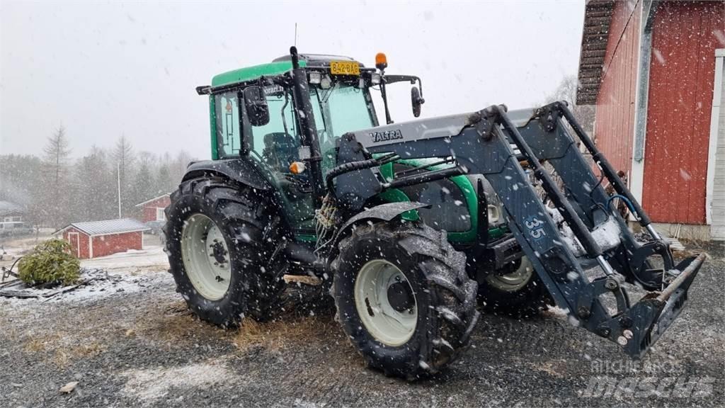 Valtra A92 Tractores