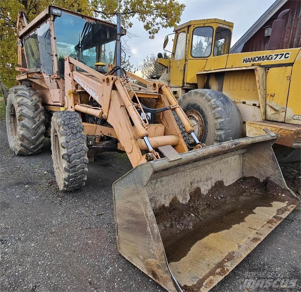 Valtra C 912M-4 Retrocargadoras