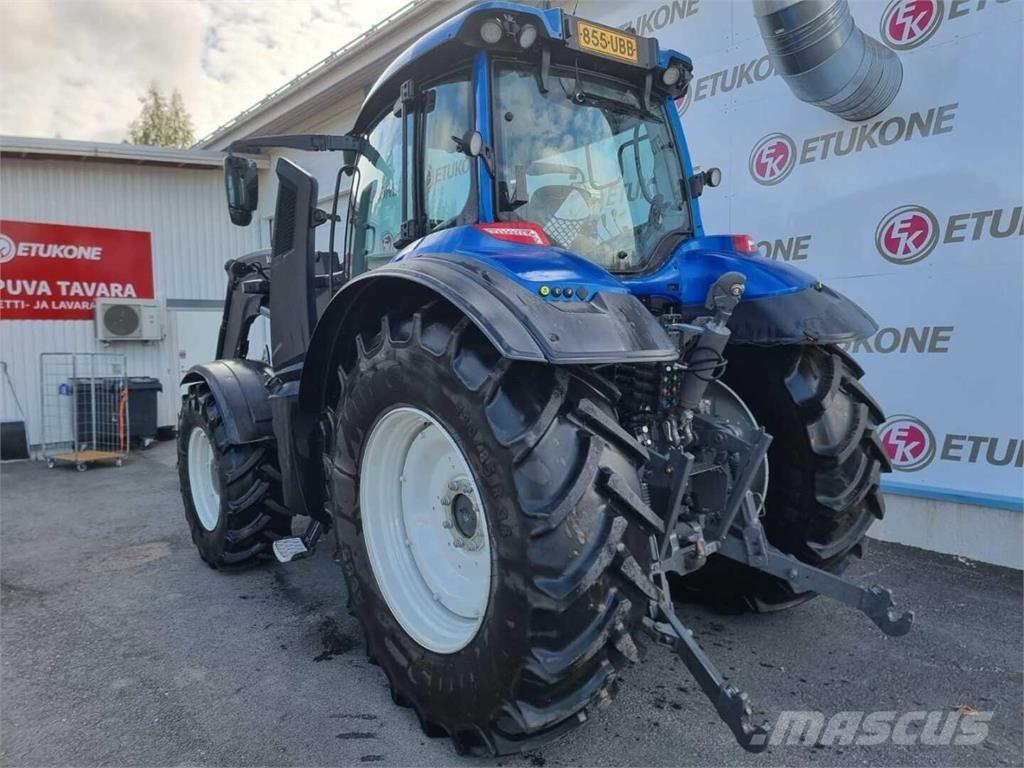 Valtra T145 Tractores