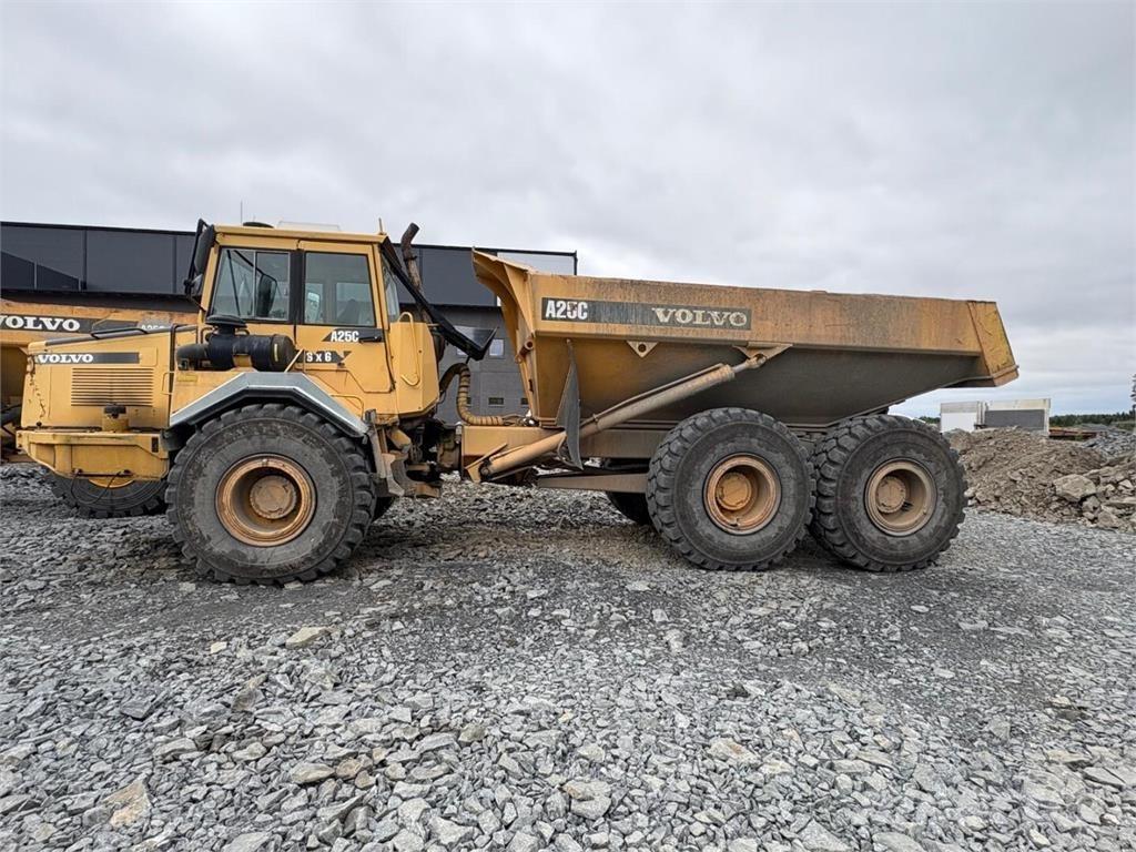 Volvo A 25 C Dúmpers articulados