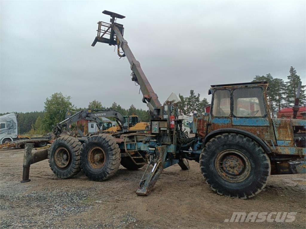 Volvo BM DR 860 Ascensores de personal y montacargas de acceso