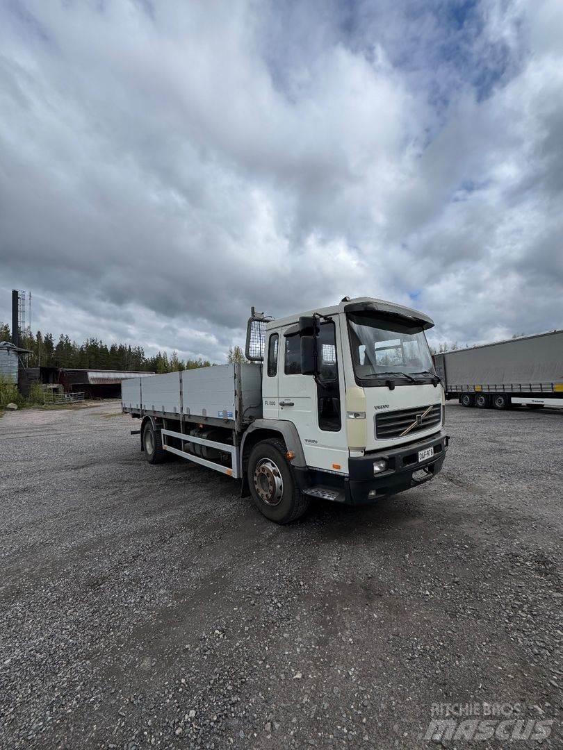 Volvo FL6 Camiones plataforma