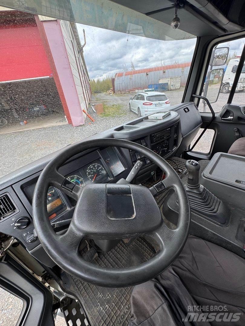 Volvo FL6 Camiones plataforma