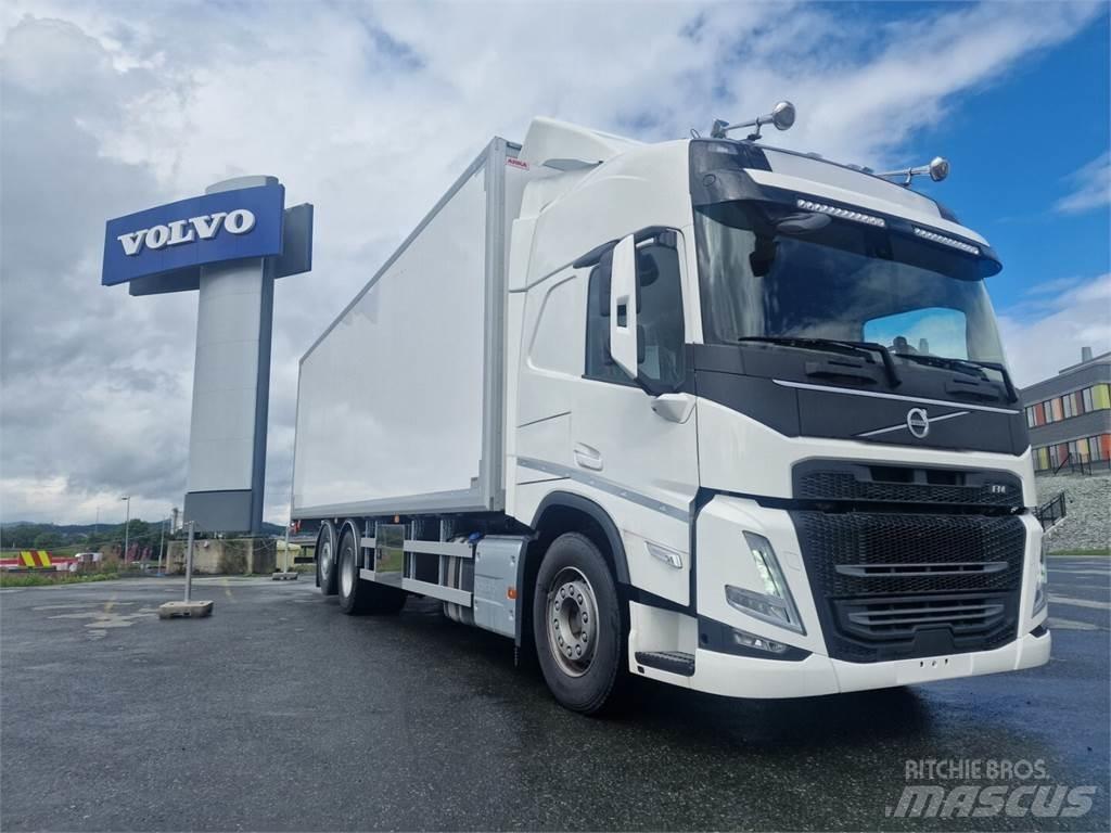 Volvo FM 500 6x2 Camiones caja cerrada