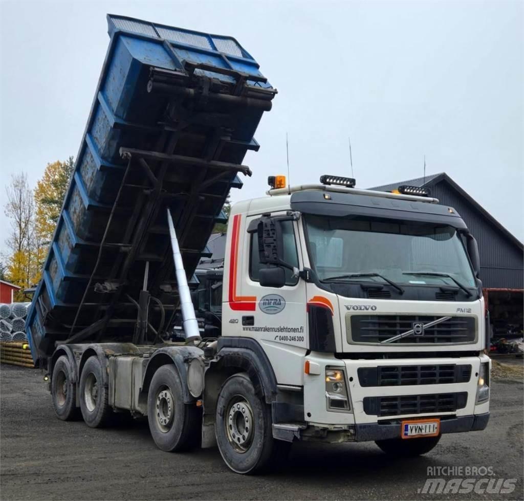 Volvo FM12 8X4 Camiones polibrazo