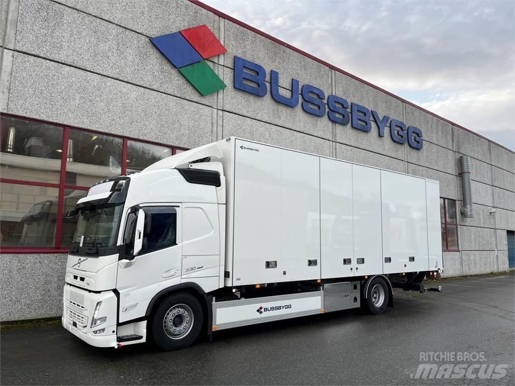 Volvo FM330 4x2 Camiones caja cerrada