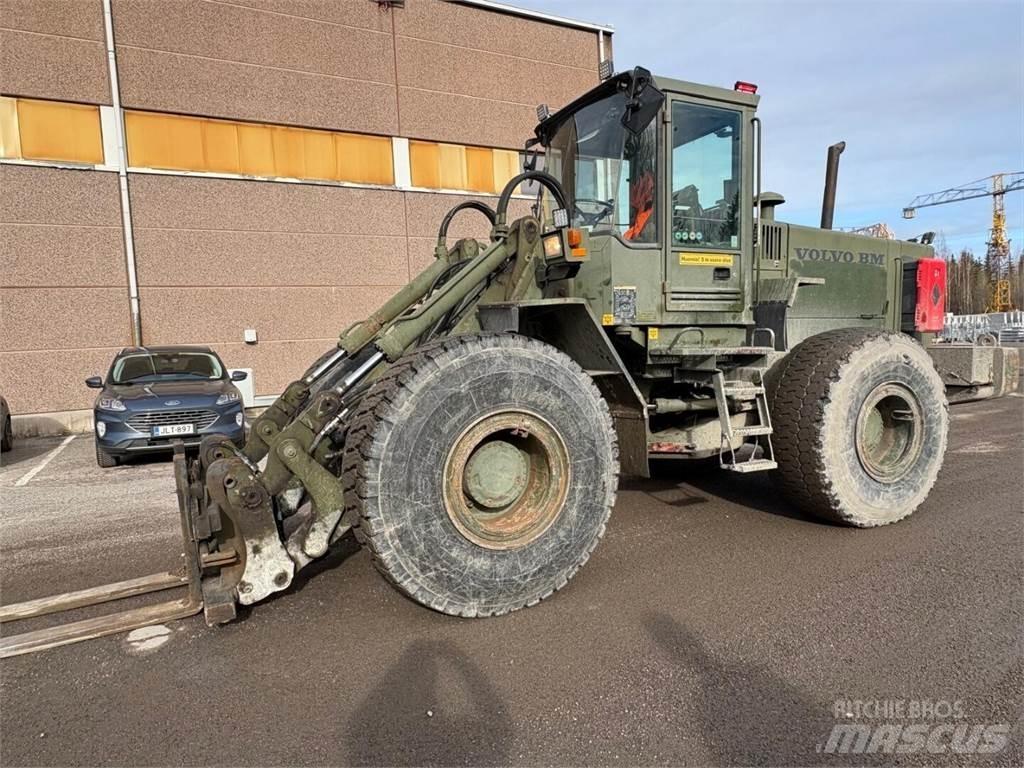 Volvo L 120 B Cargadoras sobre ruedas