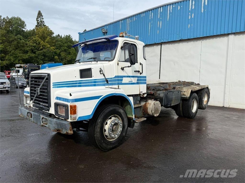 Volvo N10 6x2 Camiones polibrazo