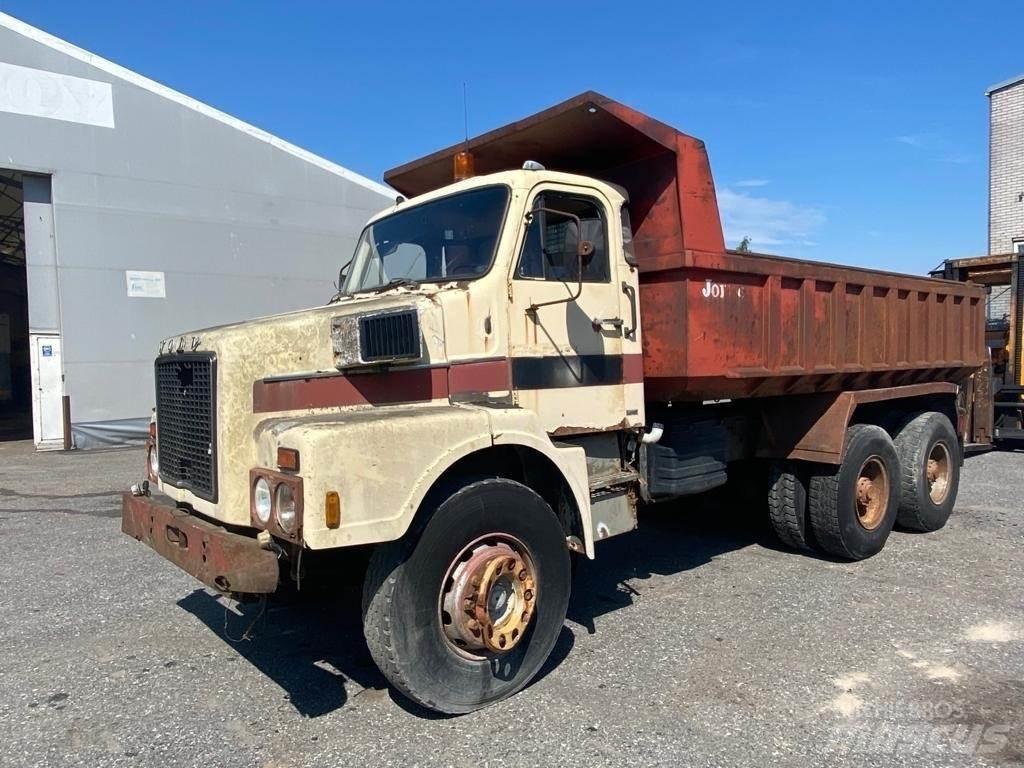 Volvo N12 6x4 Camiones bañeras basculantes o volquetes