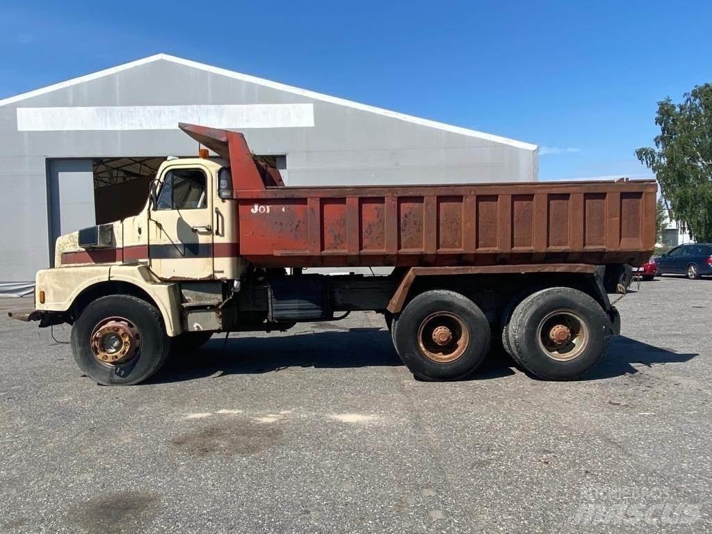Volvo N12 6x4 Camiones bañeras basculantes o volquetes