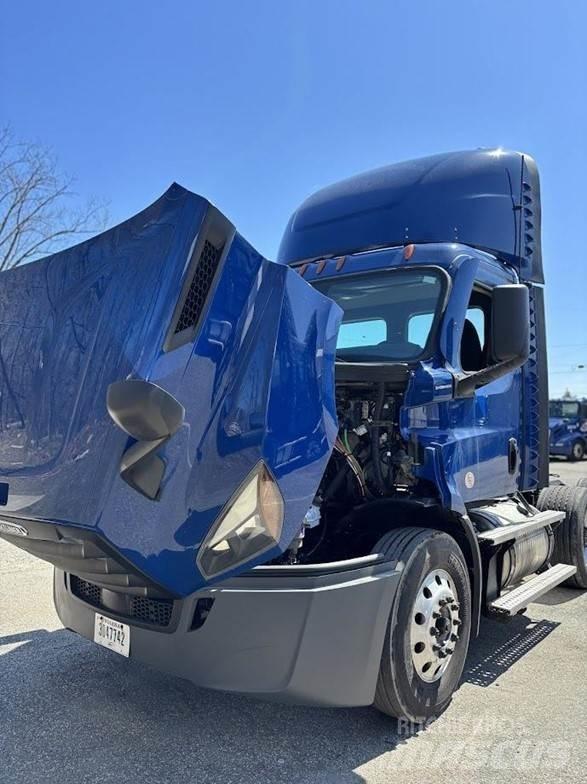 Freightliner CASCADIA 116 Cabezas tractoras