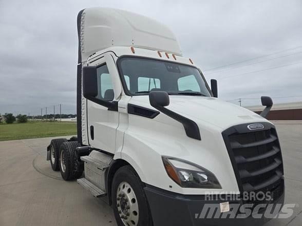 Freightliner CASCADIA 116 Cabezas tractoras