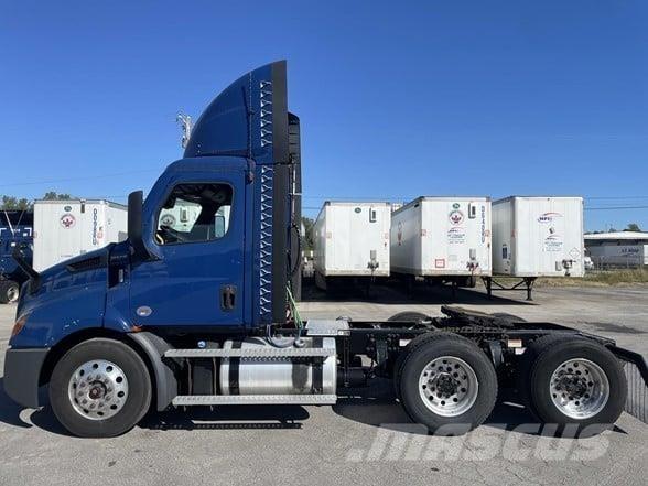 Freightliner CASCADIA 116 Cabezas tractoras