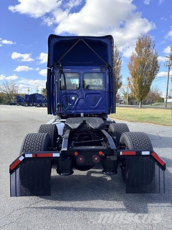 Freightliner CASCADIA 116 Cabezas tractoras