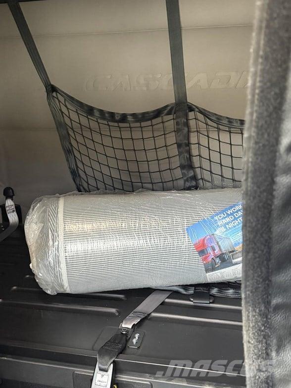 Freightliner CASCADIA 116 Cabezas tractoras