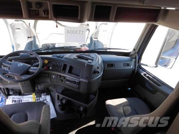 Volvo VNL64T860 Cabezas tractoras