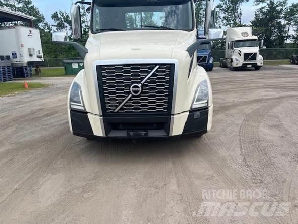Volvo VNR64T300 Cabezas tractoras