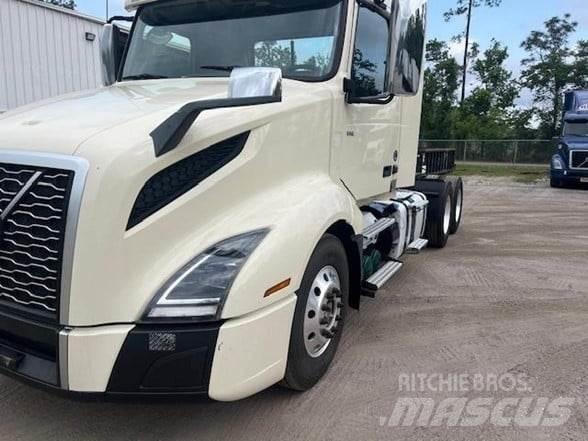 Volvo VNR64T300 Cabezas tractoras