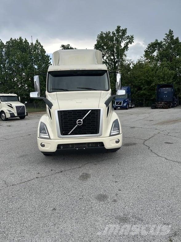 Volvo VNR64T640 Cabezas tractoras