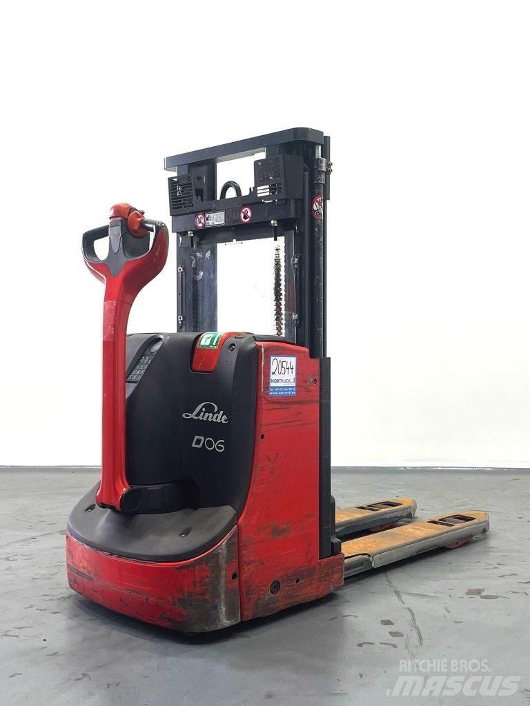 Linde D06-1160 Apiladores eléctricos