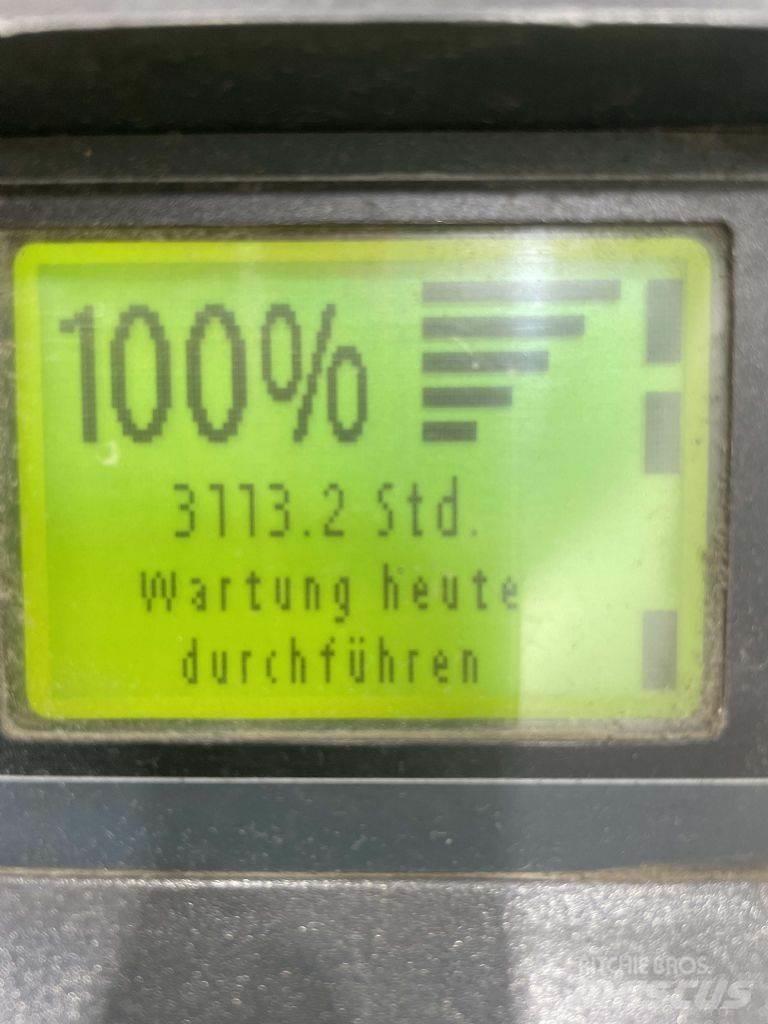 Linde D12AP-133 Apiladores eléctricos
