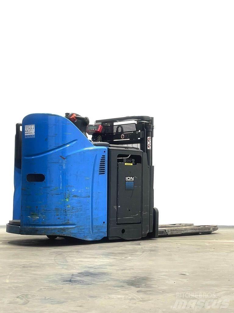 Linde D12HPSP-133 Apiladores eléctricos