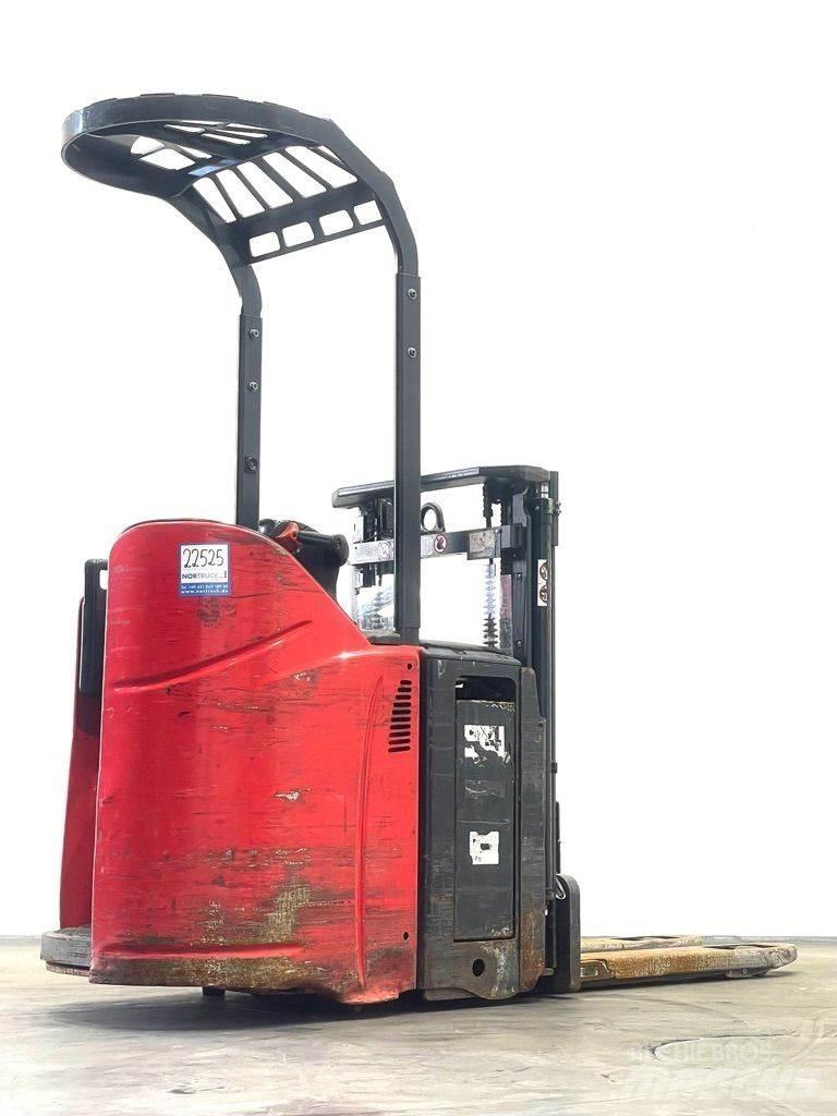 Linde D12HPSP-133 Apiladores eléctricos