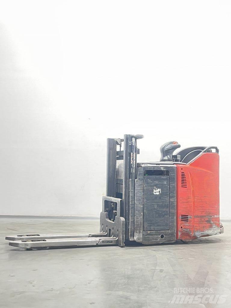 Linde D12HPSP-133 Apiladores eléctricos