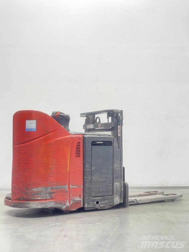 Linde D12HPSP-133 Apiladores eléctricos