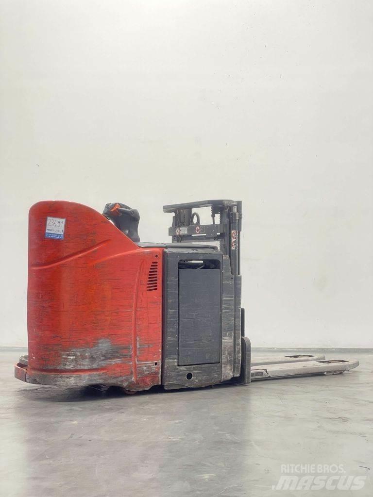 Linde D12HPSP-133 Apiladores eléctricos