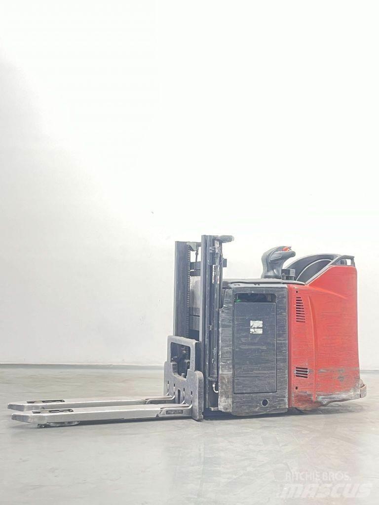 Linde D12HPSP-133 Apiladores eléctricos