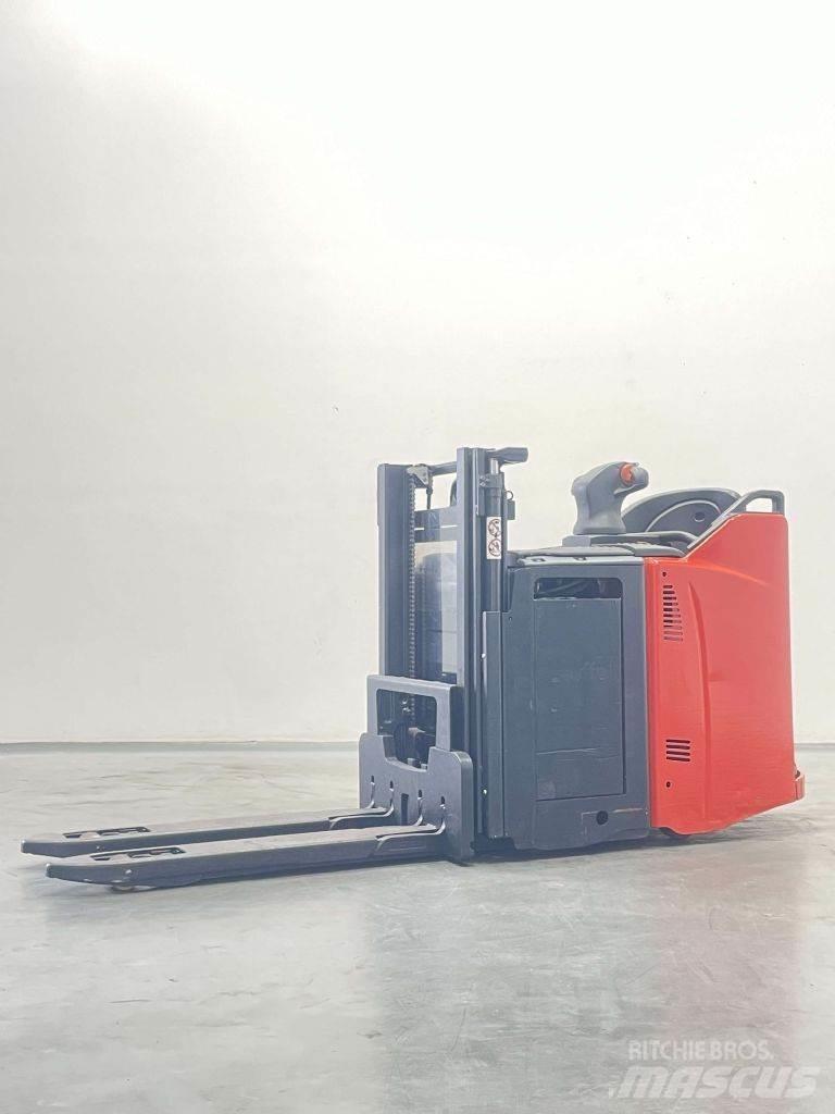 Linde D12HPSP-133 Apiladores eléctricos