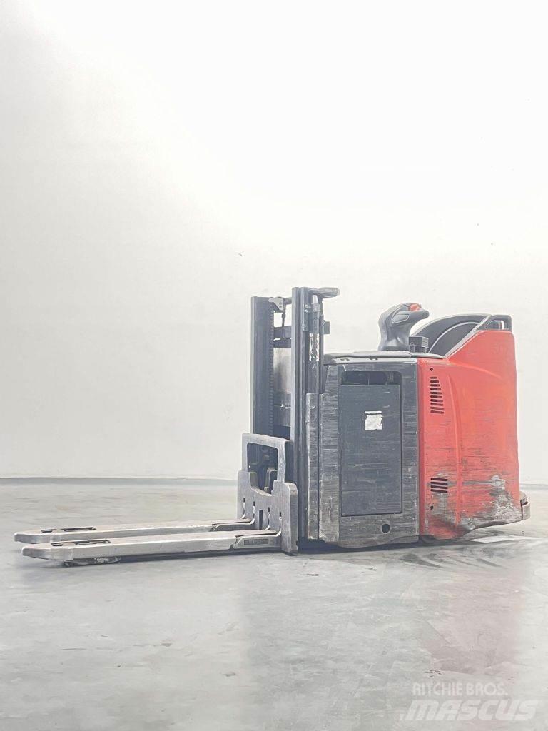Linde D12HPSP-133 Apiladores eléctricos