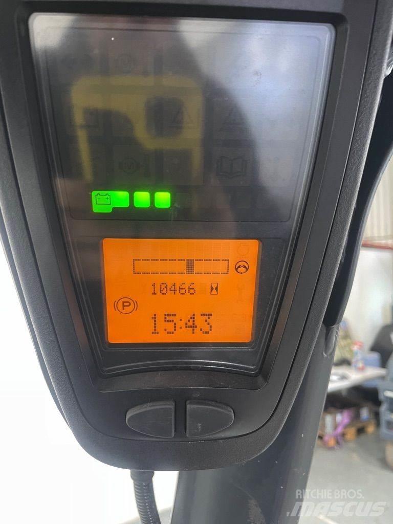 Linde E16L-386-EVO Carretillas de horquilla eléctrica