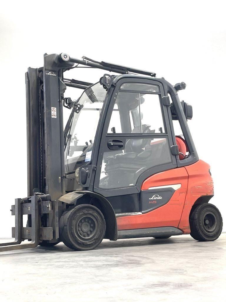Linde H25T-01 Carretillas LPG